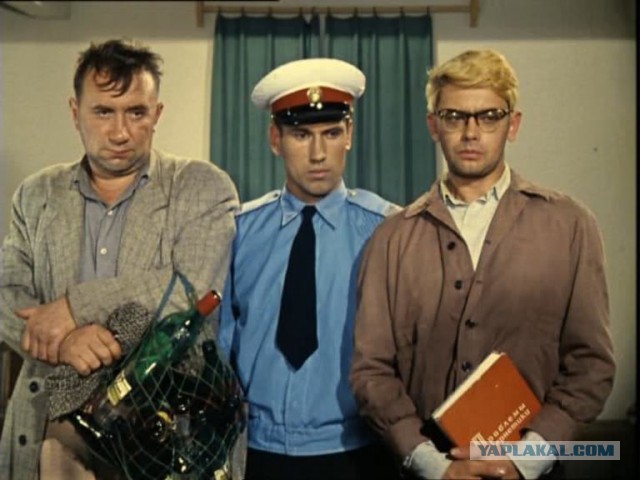 В Волгограде родственница депутата облдумы шокировала очевидцев ДТП неадекватным поведением