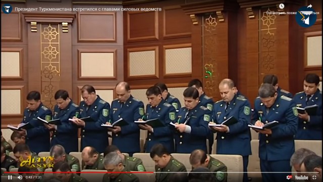 Президент Туркмении встретился с главами силовых ведомств