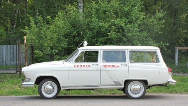 Волга ГАЗ-22 - редкий универсал из СССР