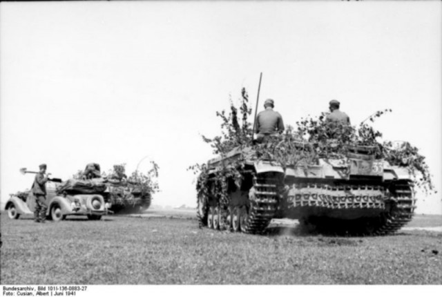 StuG III под кличкой "Гадюка", самая массовая в производстве с которой пришлось встретиться нашим дедам.