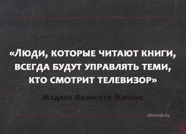 76–летний книготорговец Мохамед Азиз проводит за чтением книг от 6 до 8 часов в день