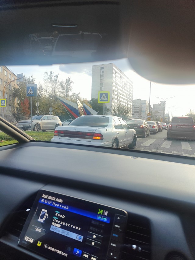 А что в галерее у людей, которые всю жизнь живут в России?