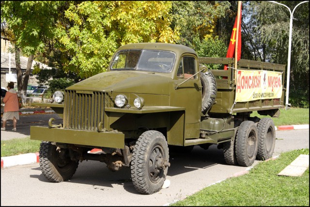 Автомобили ленд-лиза