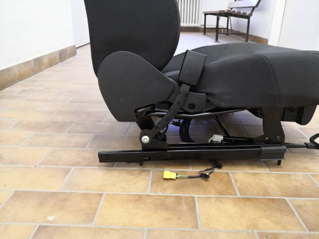Делаем удобное кресло из автокресла