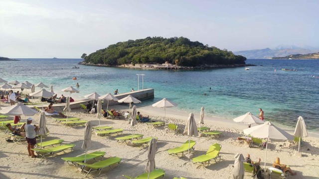 Aлбания в эпоху ХВОРИ всеобщей (2021)