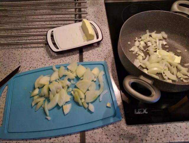 ЭтоНеЖульен