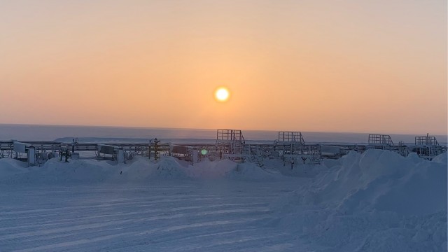 С Днём нефтяника!