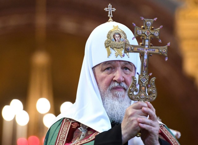 Патриарх Кирилл призвал богатых россиян делиться, иначе "в ад"
