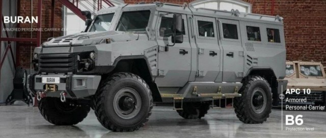 Пункт временного размещения с эвакуированными жителями обстреляли в Белгородской области.