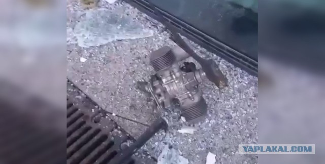 Беспилотник самолетного типа упал в хуторе Дарагановка под Таганрогом.