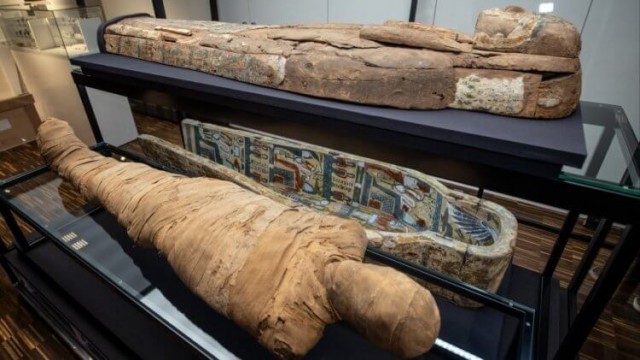 Тело мужчины мумифицировалось за 2 недели само по себе — как такое возможно?