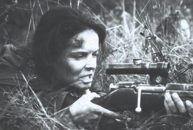 Как русская девушка снайпер поймала немца в туалете в самый неудобный момент. Что она с ним сделала