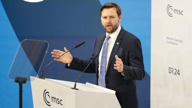 Дональд Трамп уничтожает ЕС...