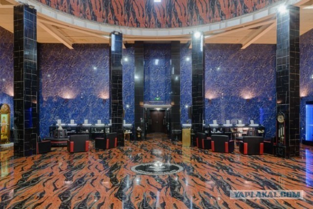 А говорят у бизнесса тяжёлые времена...