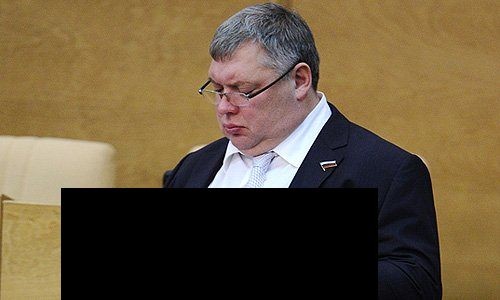 Весь в раздумьях