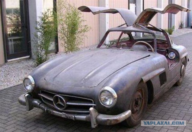 Автоюмор, смекалка, но чаще абсурд