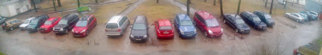 Почему парковку во дворах надо делать платной или запрещать?