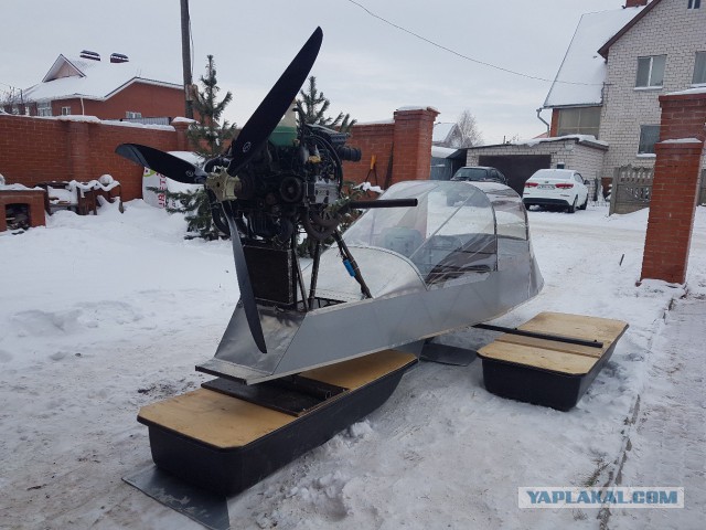 Похвастаюсь. Построили аэросани