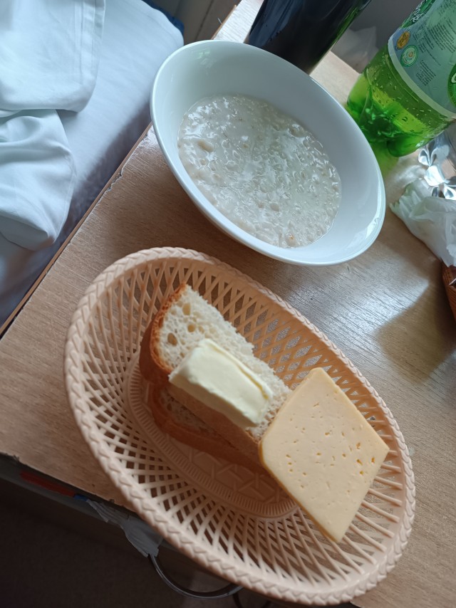Больничная еда в Казахстане