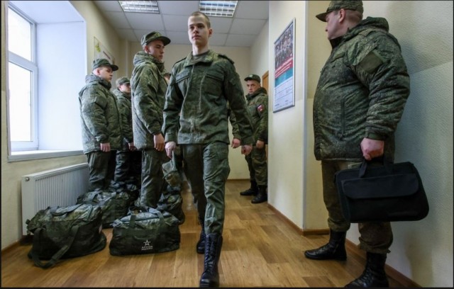 В Государственную думу внесен законопроект о призыве на военную службу в течение календарного года