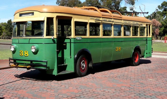 Игра на ЯПе: Угадай АВТО-7