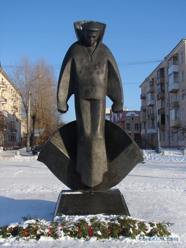 Какие прозвища дают памятникам в России