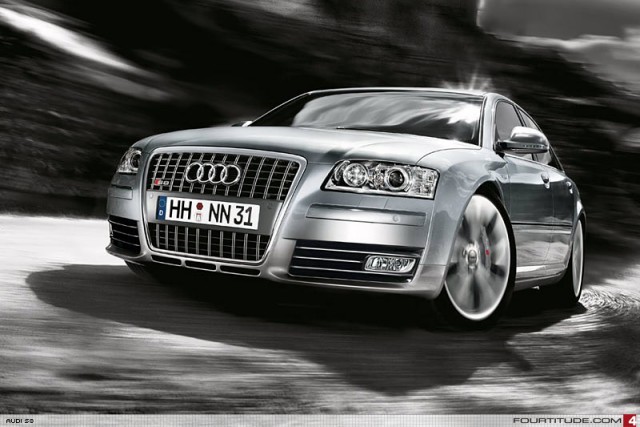 Audi S8 - эффектный аппарат!