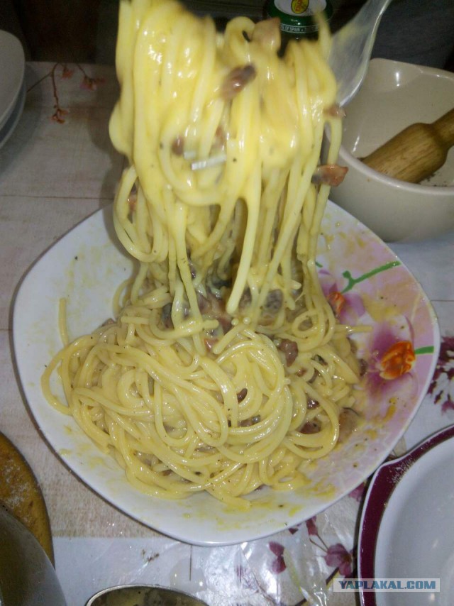 Spaghettoni Carbonara. Паста "Карбонара"