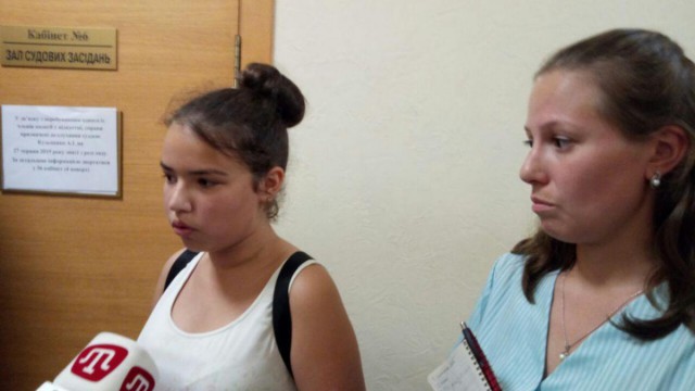 Иск против новых правил украинского языка подала 12-летняя школьница из Херсона