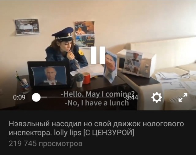 Российская порноактриса Анастасия Солодкова вызвала волну гнева сторонников президента после подписи очередной фотографии