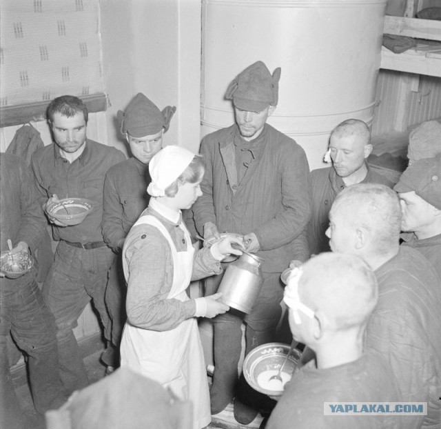 Фотографии связанных с историей Красной и Советской Армии.
