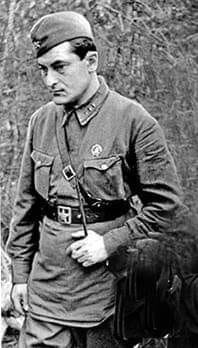 2 июля 1942 года - погиб в авиакатастрофе писатель Евгений Петров