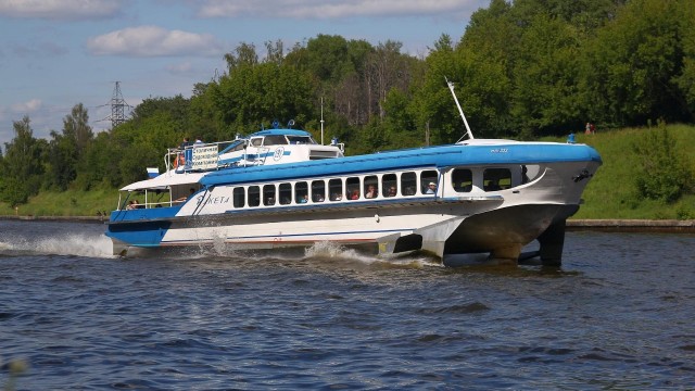 Летящие по волнам