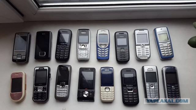 Новый кнопочный телефон Nokia за 1,5 тысячи рублей живет месяц без подзарядки и оснащен «змейкой» и «тетрисом»