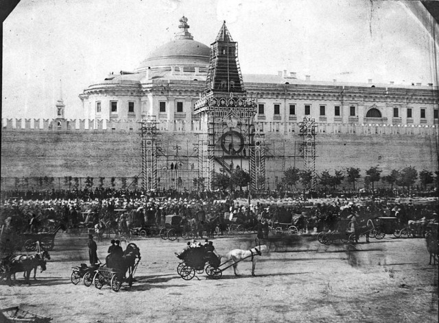 Фотография на память на Красной площади в Москве