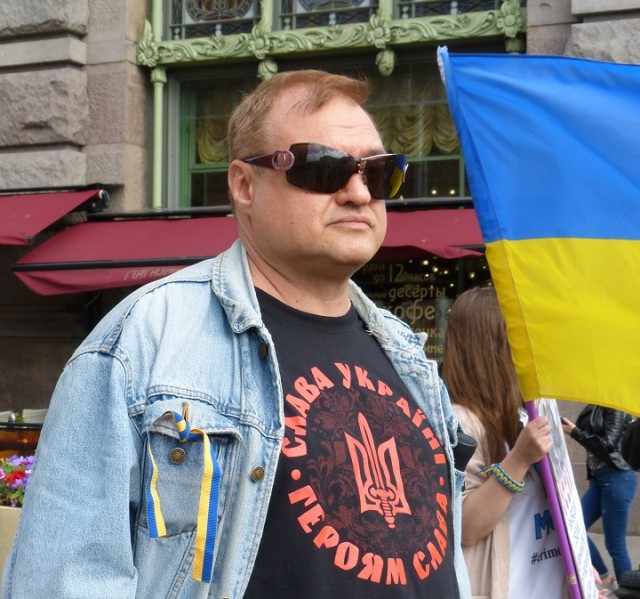 На Сенатской площади в Петербурге проходят задержания активистов, вышедших на пикеты против поправок в Конституцию