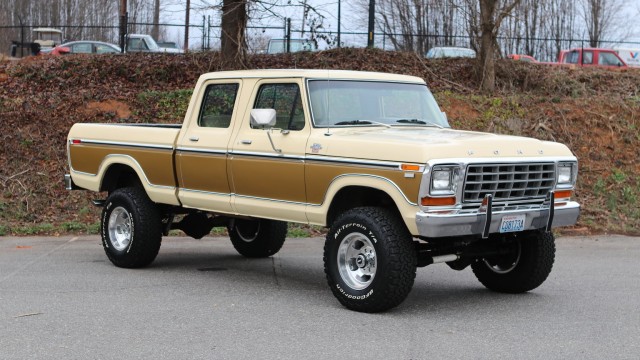 Черный пикап из «Назад в будущее»: редкий Toyota SR-5