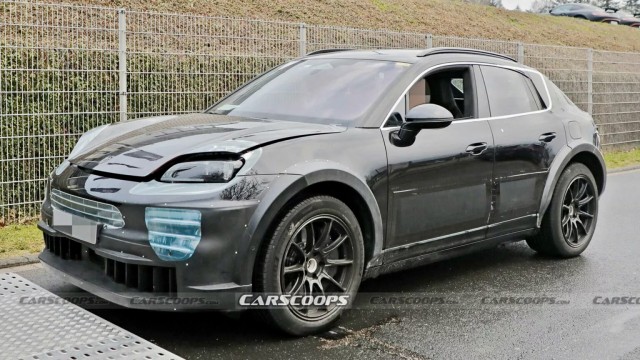 Появились фото прототипа электрического Porsche Cayenne, который выйдет в 2026 году