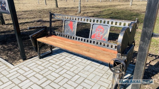 В Екатеринбург привезли трамвай из фильма Брат.