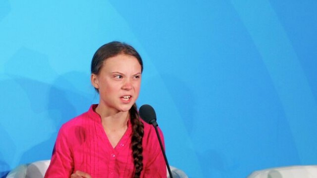 В тот год осенняя погода стояла долго на дворе