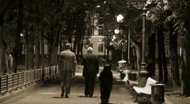 Никогда не пейте с незнакомцами.