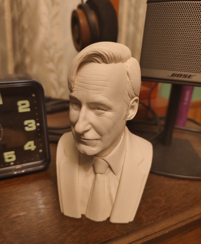 Гипсовый бюстик