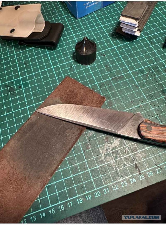 Нож из стали magnacut