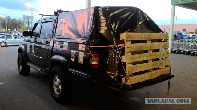 Гниющий UAZ Patriot и два отличных японца!