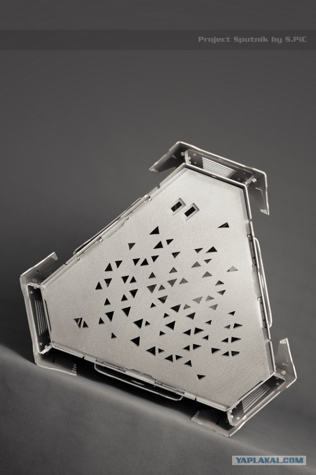 Необычный алюминиевый компьютерный корпус. Проект Спутник от S.PiC