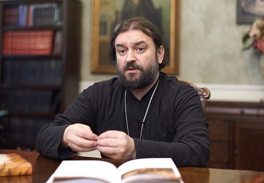 Россияне должны мучиться и терпеть, заявили в РПЦ