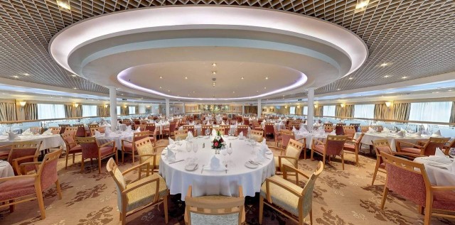 28124 дневная американка продала всё имущество, чтобы отправиться в "бесконечный круиз".