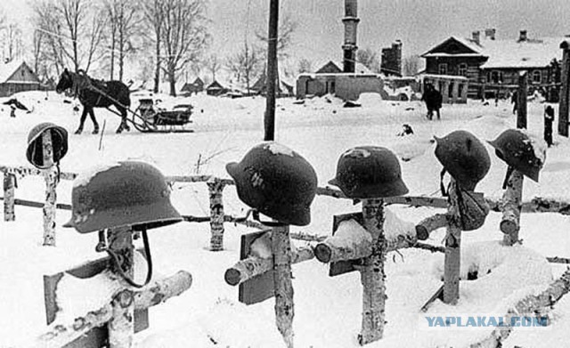 Полк "Азов" теряет технику.