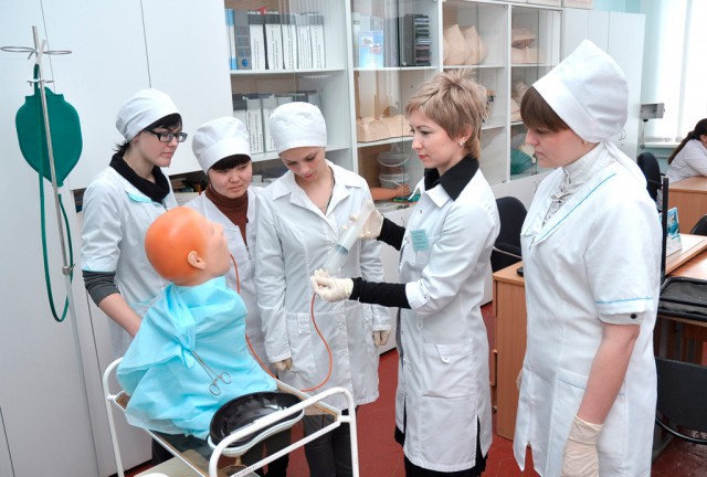 Симпатичные работники бюджетной сферы.