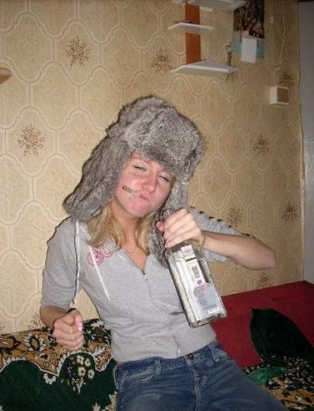 Дуры, хватит кобениться перед фотиком